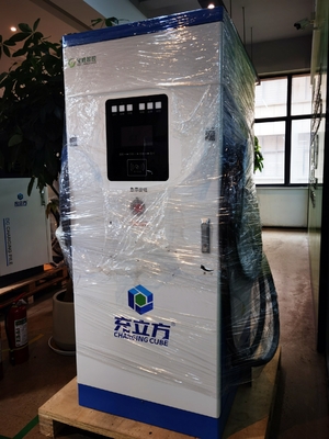 Un buon prezzo. 240KW Veicolo elettrico a doppia pistola GBT CCS DC Stazione di ricarica ad alta potenza Ricarica rapida in linea