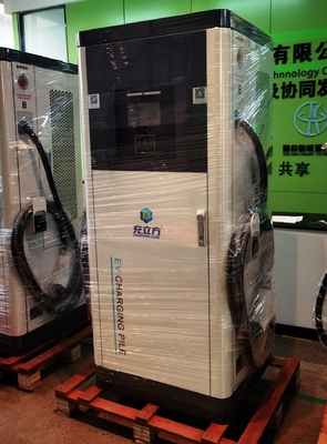 Un buon prezzo. Nuovo caricabatterie per veicoli elettrici CCS2 da 80 kW AC DC Stazione di ricarica a terra per veicoli elettrici in linea