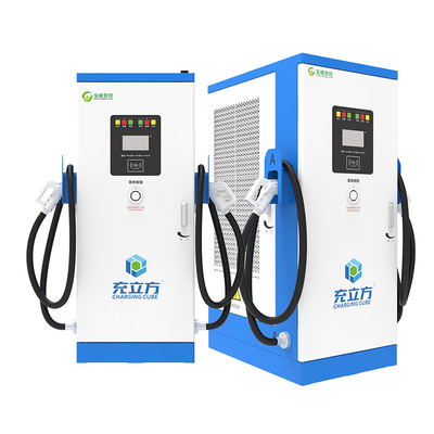 Un buon prezzo. Stazione di ricarica per veicoli elettrici a corrente continua ad alte prestazioni da 120 kW 200A bidirezionale in linea