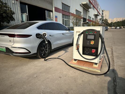 Un buon prezzo. Mobile Energy Storage Power Bank Caricabatterie a corrente continua 80kWH 85kW Liquid Cooling IP54 7 pollici Touch Screen 7m Cavo CCS1 CCS2 CHAdeMO GBT pistola di ricarica Tesla In linea